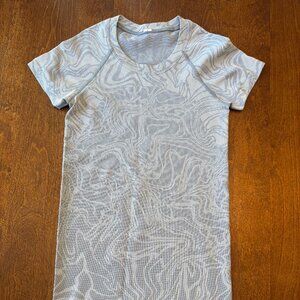 Lululemon Swiftly Tech T-Shirt, Size 0